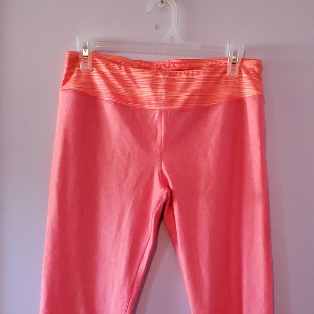 Under Armour coral kapri leggings